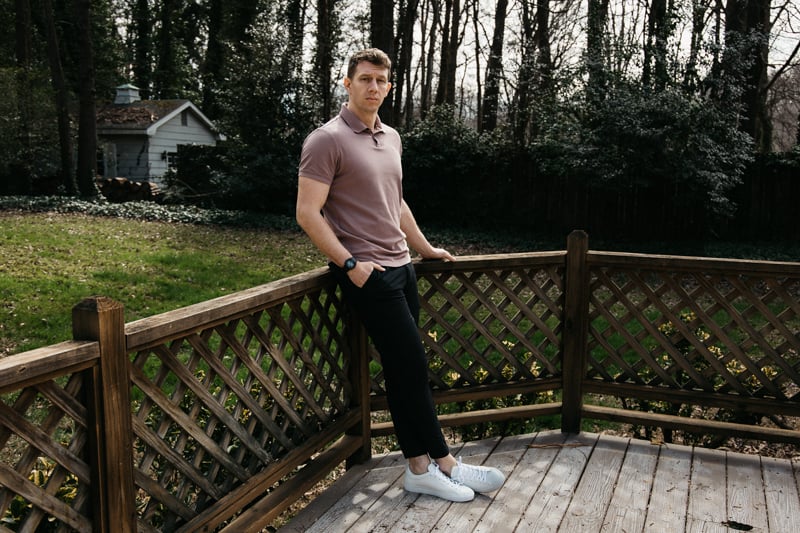 Cuts AO Joggers on Model