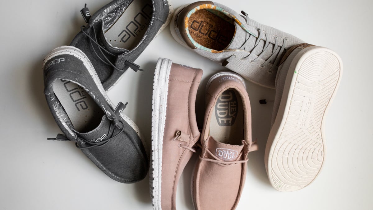 HEYDUDE Shoes Review Assortment of Wally Slub Canvas Wally Stretch Kob
