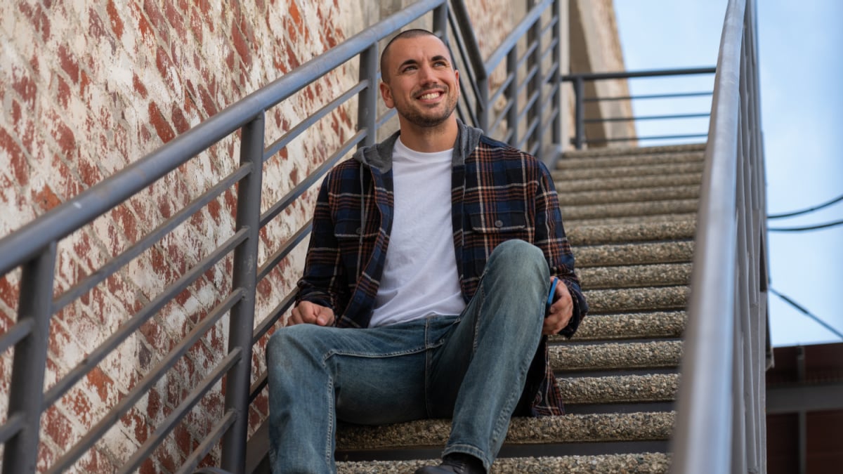 How to Style a Flannel Model Wearing Flag Anthem Flannel Sitting on Staircase Outside