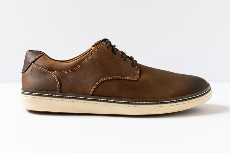 Johnston and Murphy McGuffey Plain Toe from side on white background