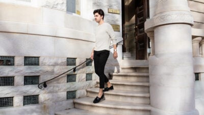 2021/01/Johnston-and-Murphy-Shoes-Review-Model-Walking-Down-Stairs-With-Breland-Kiltie-Tassel-Loafer.jpg