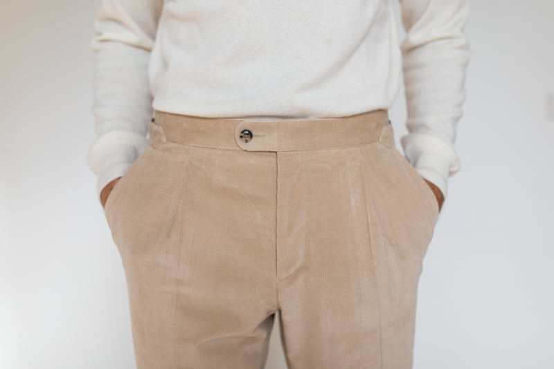 Suitsupply Custom Suit waistband button detail